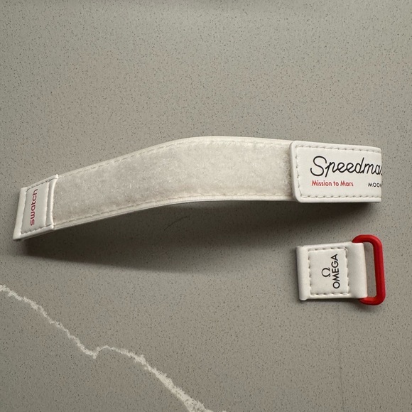 Mars Moonswatch - Picture 5 of 8